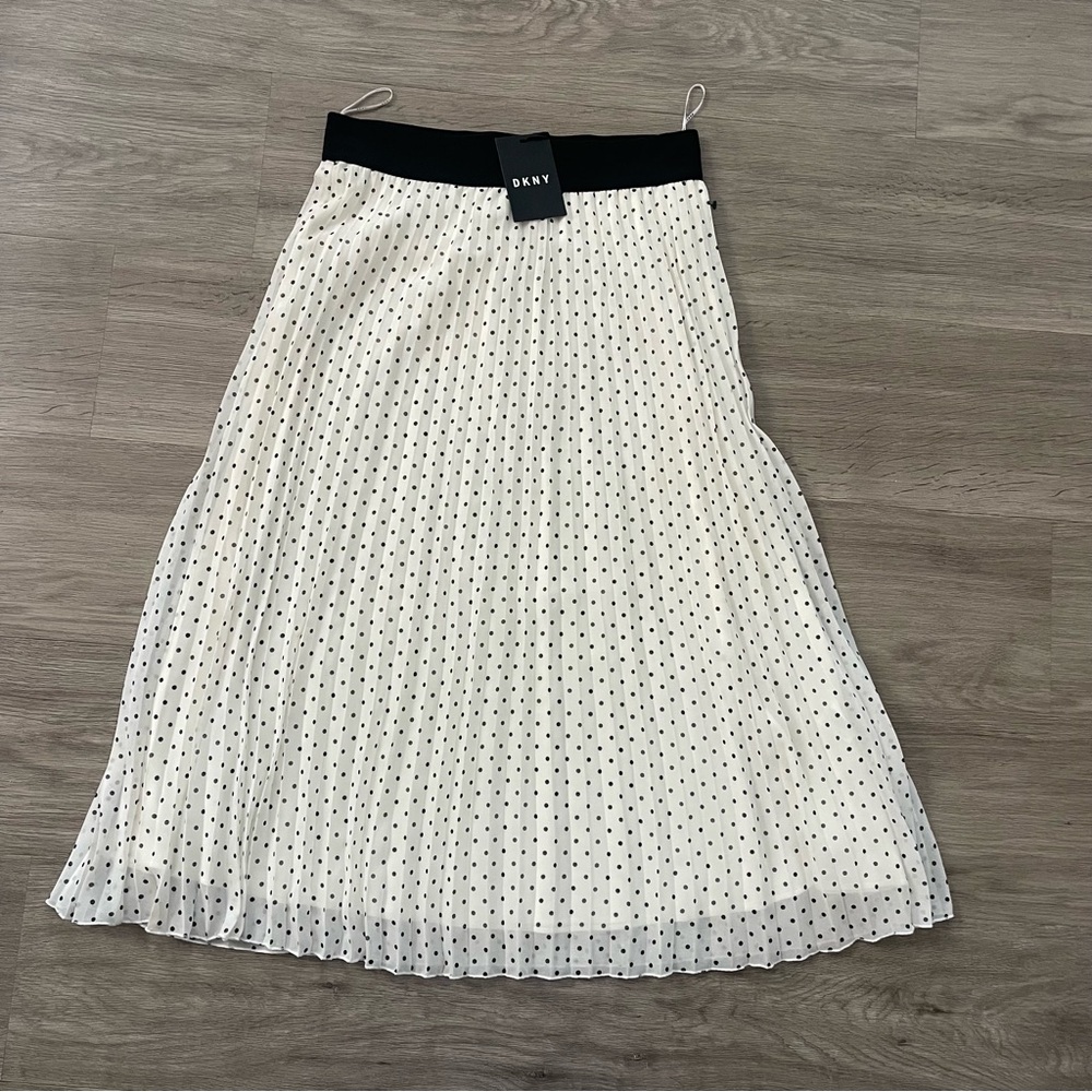 DKNY Black and White Pleated A-Line Skirt